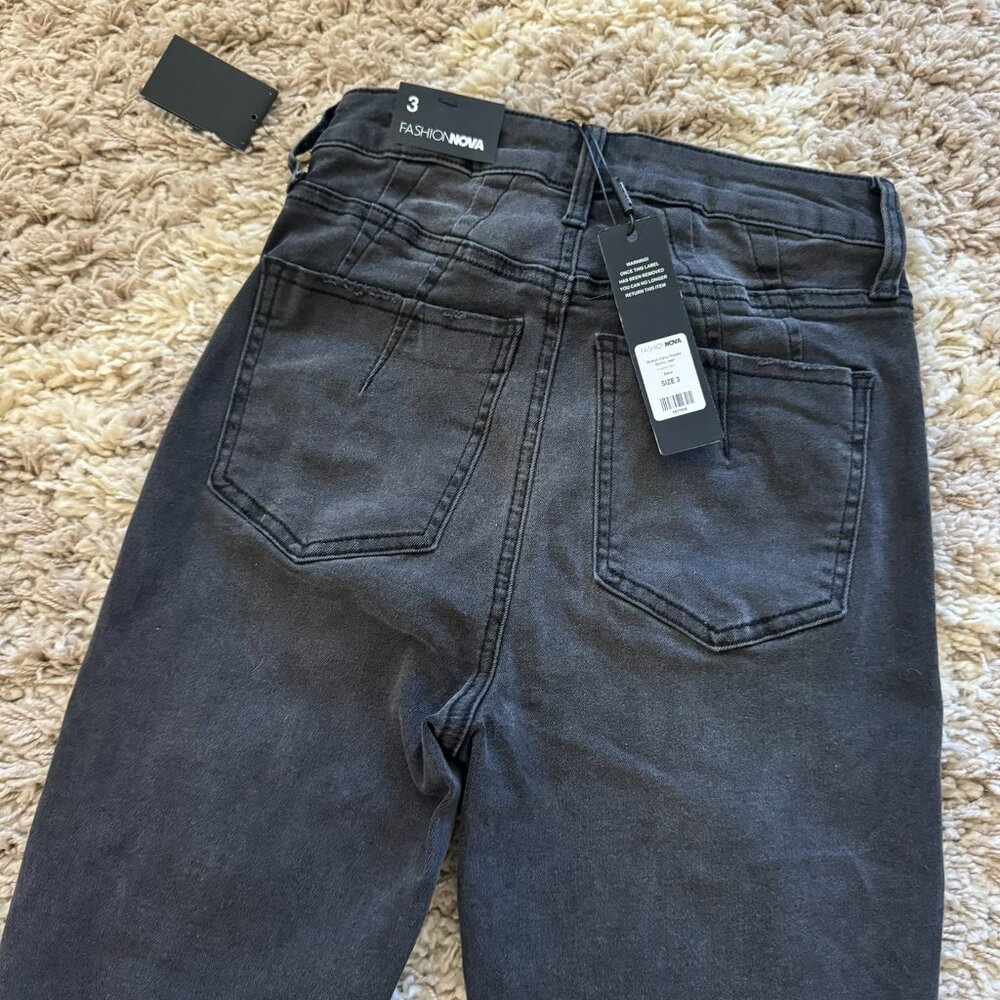 Stretch Curvy Ripped Skinny Jean - Picture 5 of 6